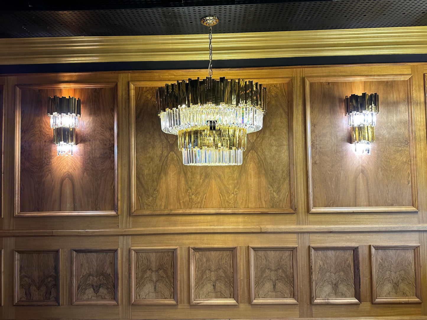 Saphera Medium Polished Gold Tubes Crystal Wall Light